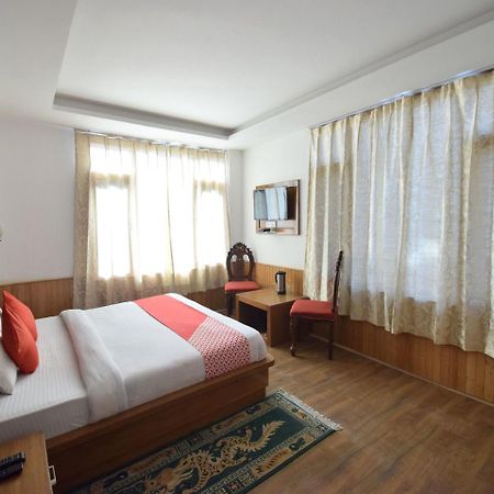 Oyo 10255 Hotel Red Apple Manāli Esterno foto